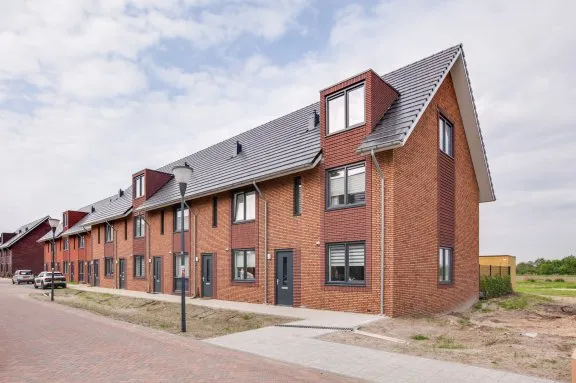 Tussenwoning te huur: Antoon Coolenstraat 15, Landgoed Driessen Waalwijk