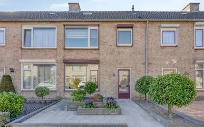 Tussenwoning te koop: Antoon Coolenstraat 49, Gemert-Noord Gemert