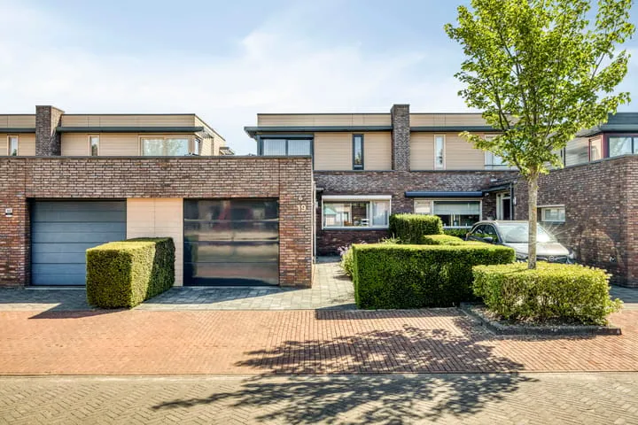Tussenwoning te koop: Antwerpenplein 19, Stuivezand Made