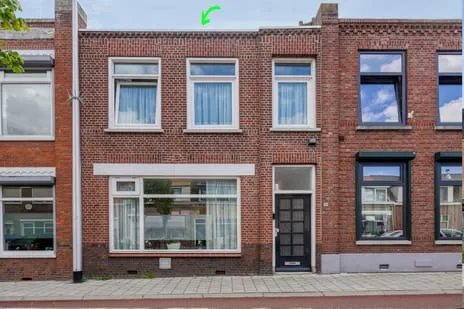 Tussenwoning te koop: Antwerpsestraatweg 56, Het Fort Bergen Op Zoom