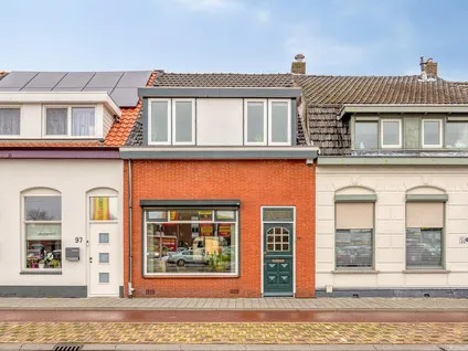 Tussenwoning te koop: Antwerpsestraatweg 99, Het Glacis Bergen Op Zoom