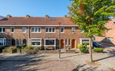Tussenwoning te koop: Apeldoornsestraat 17, Kampen-Zuid Kampen