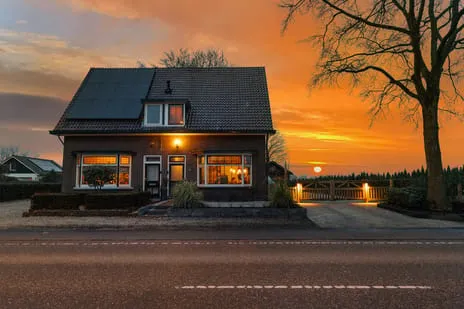 Twee-onder-één-kap te koop: Apeldoornseweg 133, Vogelbuurt Vaassen