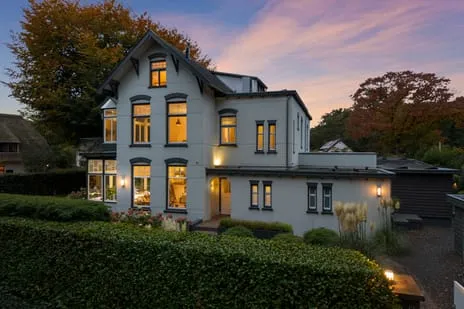 Vrijstaande woning te koop: Apeldoornseweg 20, Villapark Hattem