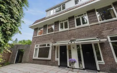Appartement te huur: Apollolaan 30, Beethovenbuurt Amsterdam