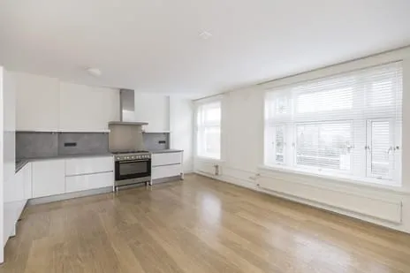 Apartment for rent: Apollolaan 61-2, Beethovenbuurt Amsterdam
