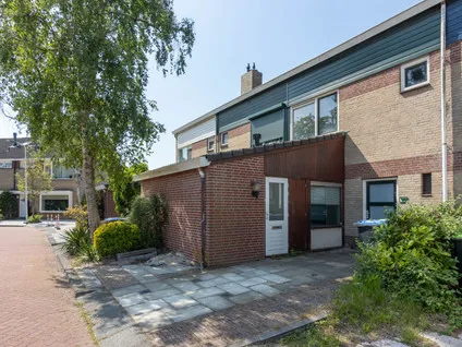 Tussenwoning te koop: Apollostraat 68, Sterrenkwartier-West Spijkenisse