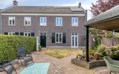 Tussenwoning te koop: Appelgaard 17, Kern Arcen Arcen