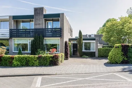 Corner house for sale: Arembergstraat 15, Ekenrooi Waalre