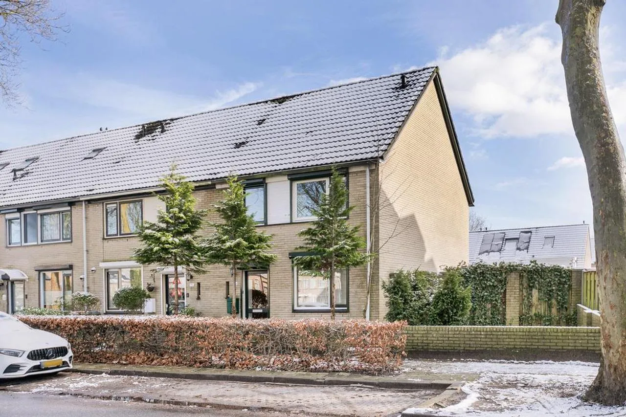 Hoekwoning te koop: Arenberglaan 394, Breda