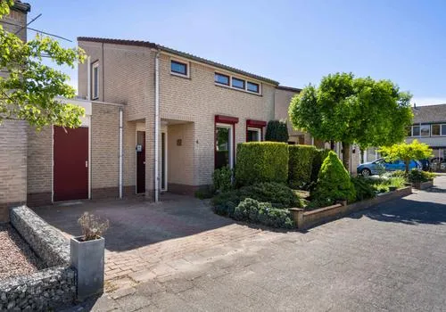 Tussenwoning te koop: Arenborgh 4, Boshoven-Vrakker Weert