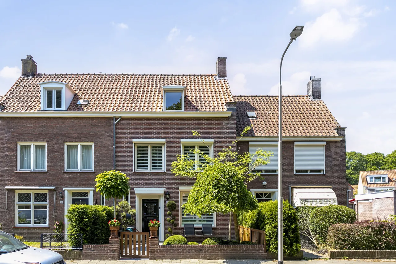 Tussenwoning te koop: Arendplein 30, Tilburg