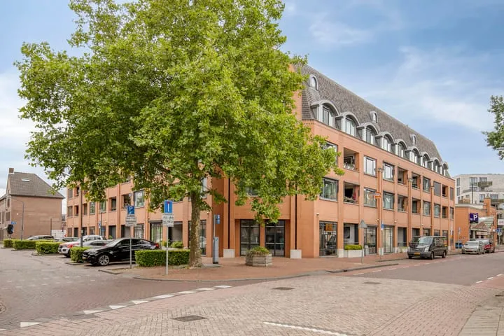 Appartement te koop: Arendshof 325, Centrum Oosterhout (Nb)