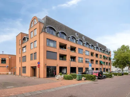 Appartement te koop: Arendshof 387, Centrum Oosterhout