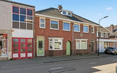 Tussenwoning te koop: Arendsweg 40, Sint Aagtendorp Beverwijk