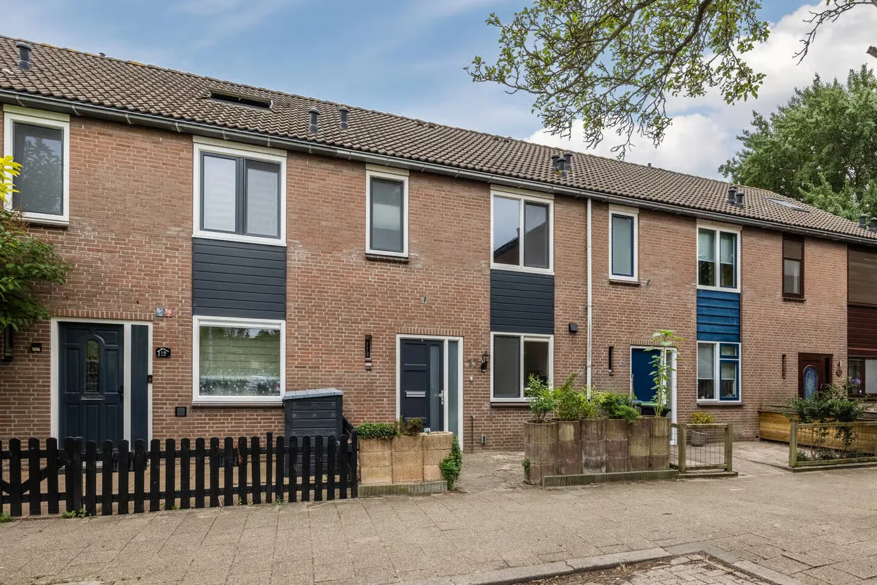 Tussenwoning te koop: Ares 17, Hellevoetsluis