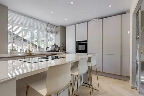 Apartment for sale: Argostraat 32, Planetenbuurt-Noord Alphen Aan Den Rijn