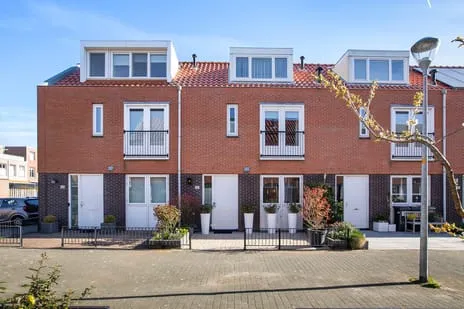 Tussenwoning te koop: Ariannalaan 21, Nieuw-Vennep Getsewoud Noord Nieuw-Vennep