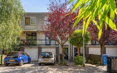 Tussenwoning te koop: Arie de Zeeuwstraat 9, 's-Gravenland Rotterdam