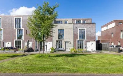 Tussenwoning te koop: Arinnastraat 19D, Homeruskwartier Oost Almere