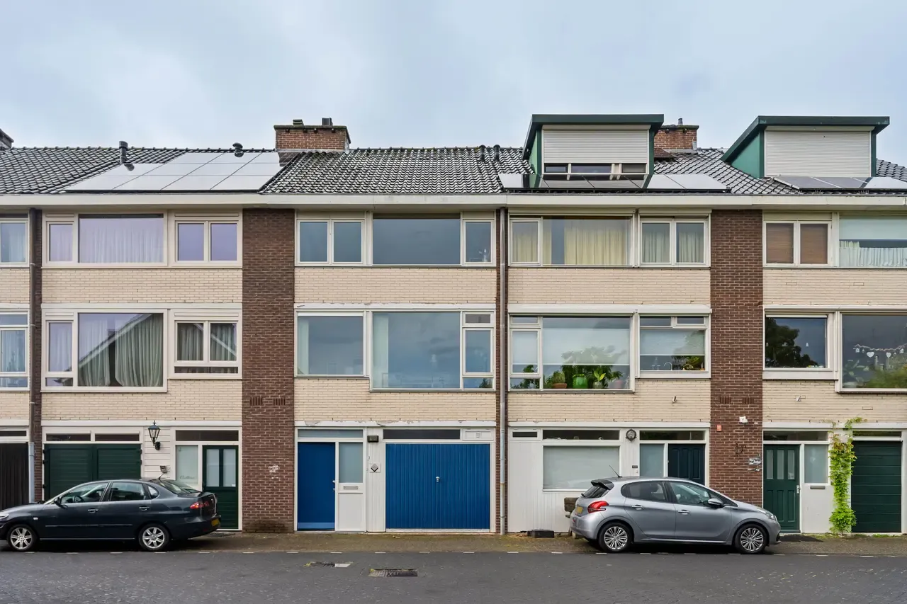 Tussenwoning te koop: Aristide Briandstraat 3, Diemen