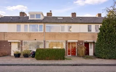 Tussenwoning te koop: Aristide Briandstraat 34, Ruimzicht West Diemen