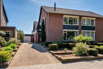 Twee-onder-één-kap te koop: Ariënsstraat 48, Bosserhof Tegelen