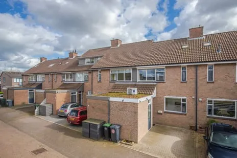 Tussenwoning te koop: Arke Noachstraat 11, De Leigraaf-De Steenderens Westervoort
