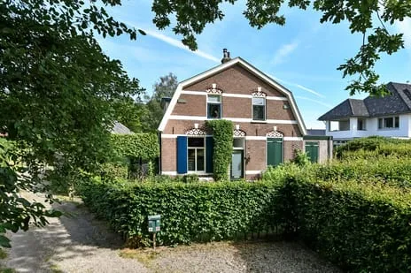 Twee-onder-één-kap te koop: Arnhemsestraatweg 38, Rheden
