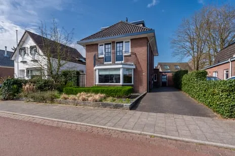 Vrijstaande woning te koop: Arnhemseweg 262, Winkewijert Apeldoorn