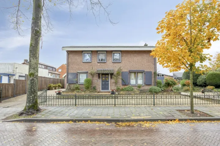 Vrijstaande woning te koop: Arnhemseweg 35, Rheden