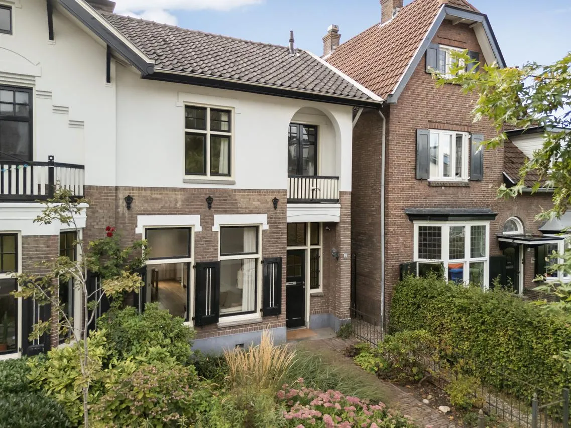 Hoekwoning te koop: Arnhemseweg 55, Amersfoort