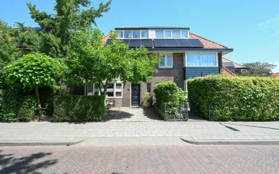 Twee-onder-één-kap te koop: Arnhemseweg 76, Vermeerkwartier-West Amersfoort
