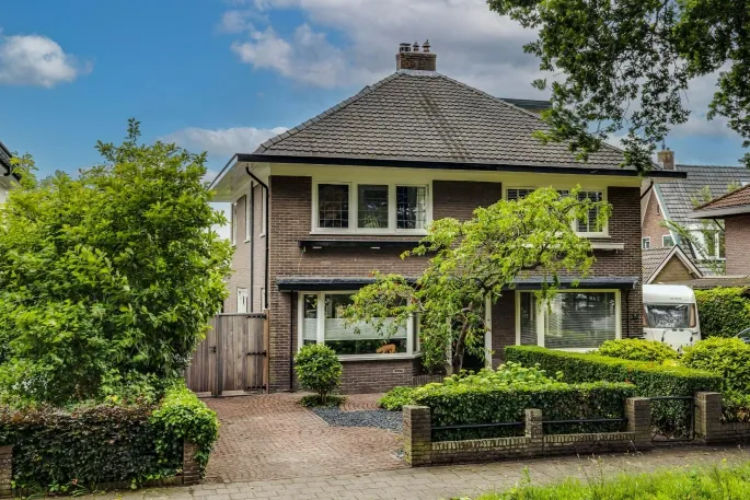 Twee-onder-één-kap te koop: Arnhemseweg 89, Brummelhof Apeldoorn