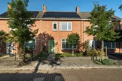 Tussenwoning te koop: Arnoldus Verschurenstraat 1A, Waspik