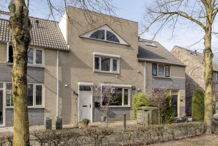 Tussenwoning te koop: Aronskelk 19, Cuijk