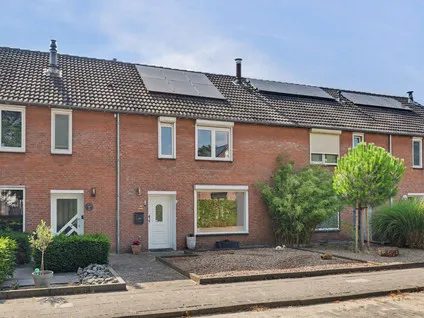 Tussenwoning te koop: Arthur van Schendellaan 6, Bladel Wilhelminalaan Bladel