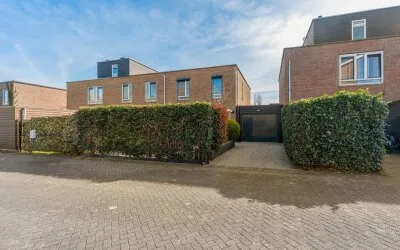 Tussenwoning te koop: Arthur Sullivanhof 22, Utrecht