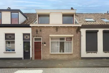 Tussenwoning te koop: Artilleriestraat 21, Havenkwartier Bergen Op Zoom
