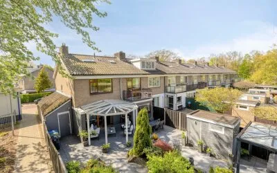 Hoekwoning te koop: Arubaplein 28, Hoogvliet Rotterdam