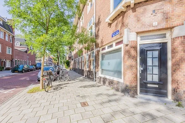 Appartement te huur: Arubastraat 2, Paramariboplein e.o. Amsterdam