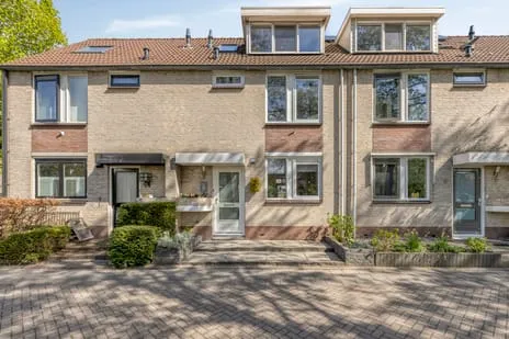 Tussenwoning te koop: Ary Schefferlaan 8, Krommeweg-Noord Hendrik-Ido-Ambacht