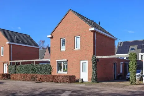 Tussenwoning te koop: Asakkerhof 4, Bosrand Ede