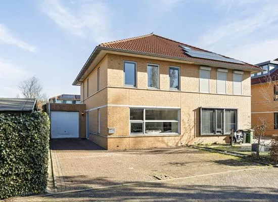 Hoekwoning te koop: Asdonksestraat 1, Oosterhout Nijmegen