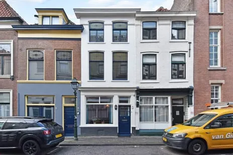 Tussenwoning te koop: Assendelftstraat 35, 'S-Gravenhage