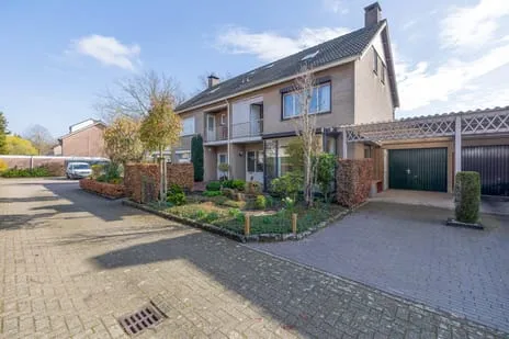 Tussenwoning te koop: Asterhof 2, Boschweg Noordoost Schijndel
