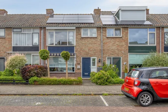 Tussenwoning te koop: Asterstraat 24, Oud-Beijerland Croonenburghwijk Oud-Beijerland