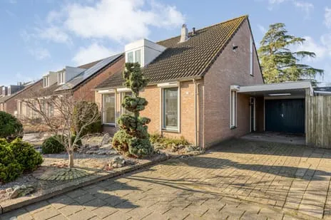 Hoekwoning te koop: Asterstraat 33, Oude Bloemenbuurt Asten