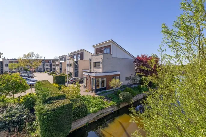 Corner house for sale: Atalanta 9, Willis Krommenie