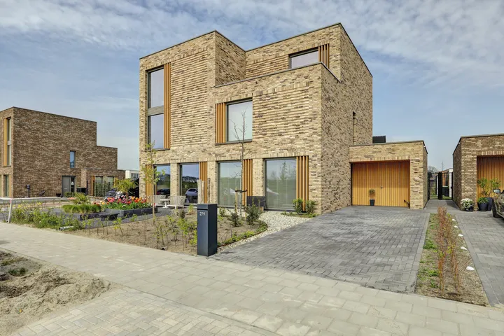 Twee-onder-één-kap te koop: Atalantalaan 279, Essenvelt Middelburg
